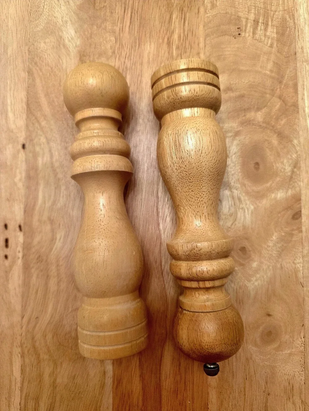 Vintage Wooden Salt And Pepper Mills Light Wood